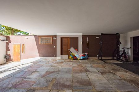 Casa à venda com 450m², 5 quartos e 3 vagasGaragem