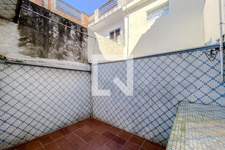 Casa à venda com 72m², 2 quartos e sem vagaQuintal
