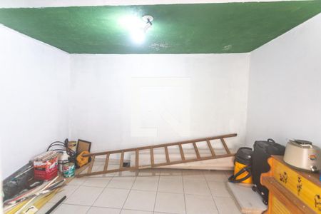 Casa à venda com 180m², 3 quartos e 2 vagas Casa à venda com 180m², 3 quartos e 2 vagasQuarto - edícula