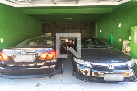 Casa à venda com 180m², 3 quartos e 2 vagas Casa à venda com 180m², 3 quartos e 2 vagasGaragem