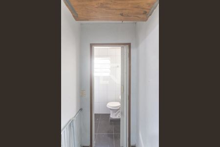 Casa à venda com 180m², 3 quartos e 2 vagas Casa à venda com 180m², 3 quartos e 2 vagasBanheiro - edícula