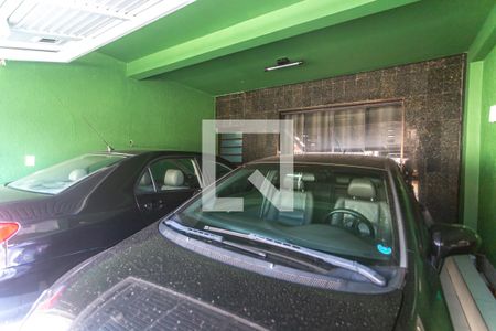 Casa à venda com 180m², 3 quartos e 2 vagas Casa à venda com 180m², 3 quartos e 2 vagasGaragem