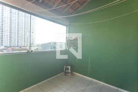Casa à venda com 180m², 3 quartos e 2 vagas Casa à venda com 180m², 3 quartos e 2 vagasÁrea de serviço