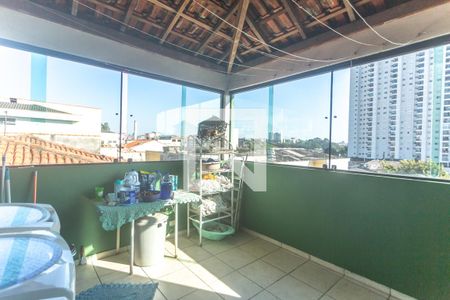 Casa à venda com 180m², 3 quartos e 2 vagas Casa à venda com 180m², 3 quartos e 2 vagasÁrea de serviço