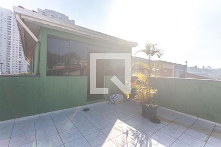 Casa à venda com 180m², 3 quartos e 2 vagas Casa à venda com 180m², 3 quartos e 2 vagasVaranda quarto 3