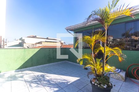 Casa à venda com 180m², 3 quartos e 2 vagas Casa à venda com 180m², 3 quartos e 2 vagasVaranda quarto 3