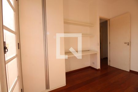 Casa de condomínio à venda com 108m², 3 quartos e 2 vagasQuarto 1