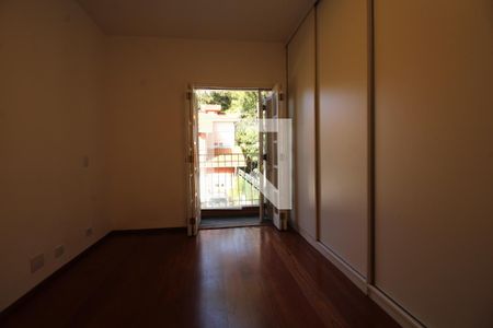 Casa de condomínio à venda com 108m², 3 quartos e 2 vagasQuarto 3