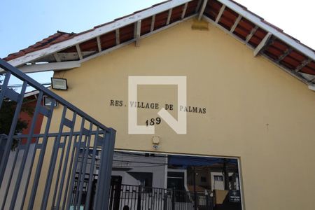 Casa de condomínio à venda com 108m², 3 quartos e 2 vagasFachada
