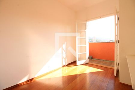 Casa de condomínio à venda com 108m², 3 quartos e 2 vagasQuarto 1