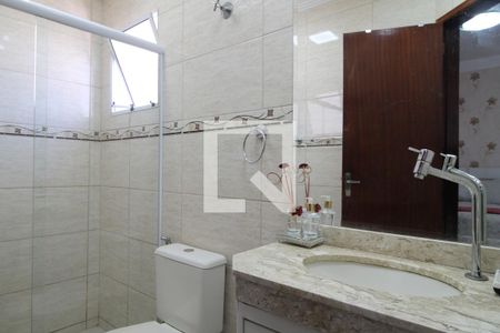 Casa à venda com 225m², 3 quartos e 6 vagasBanheiro da Suíte 3