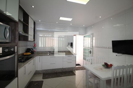 Casa à venda com 225m², 3 quartos e 6 vagasCozinha