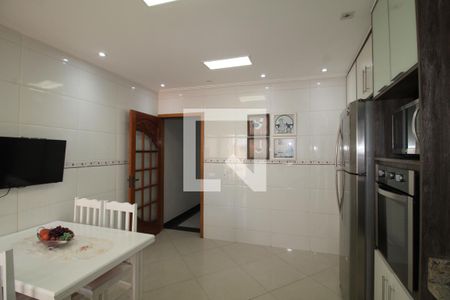 Casa à venda com 225m², 3 quartos e 6 vagasCozinha