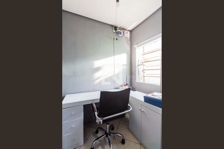 Casa à venda com 215m², 6 quartos e 4 vagas Casa à venda com 215m², 6 quartos e 4 vagasQuarto 6 casa 2