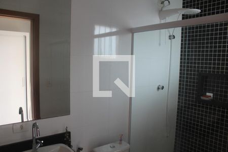 Casa à venda com 130m², 3 quartos e 4 vagasBanheiro Suíte 3 