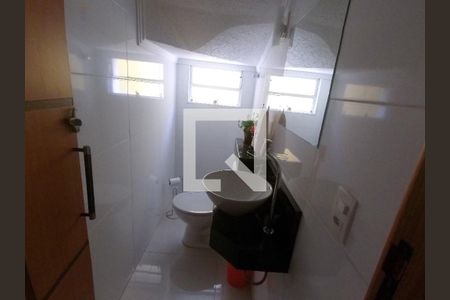 Casa à venda com 130m², 3 quartos e 4 vagasLavabo