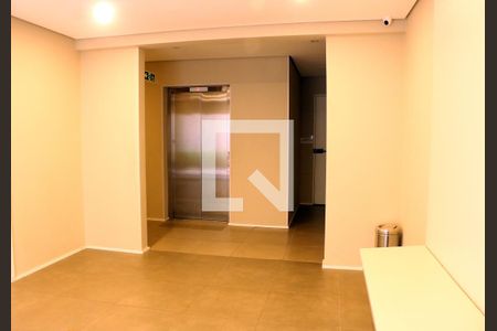 Studio à venda com 29m², 1 quarto e sem vagaElevador 