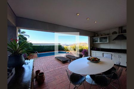 Casa à venda com 350m², 3 quartos e 3 vagasÁrea Externa