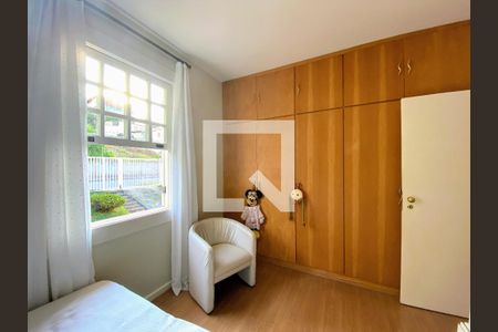 Casa à venda com 350m², 3 quartos e 3 vagasQuarto 2