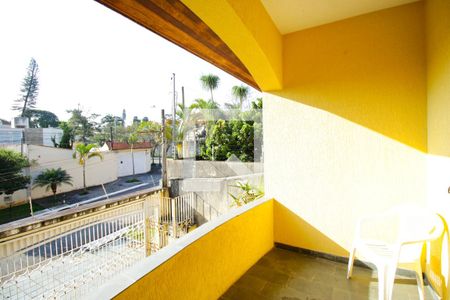 Casa à venda com 600m², 5 quartos e 5 vagas Casa à venda com 600m², 5 quartos e 5 vagasvaranda