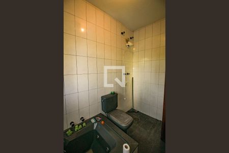 Casa à venda com 600m², 5 quartos e 5 vagas Casa à venda com 600m², 5 quartos e 5 vagasbanheiro da suite 3