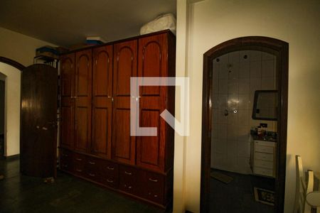 Casa à venda com 600m², 5 quartos e 5 vagas Casa à venda com 600m², 5 quartos e 5 vagasQuarto 2 - Suíte