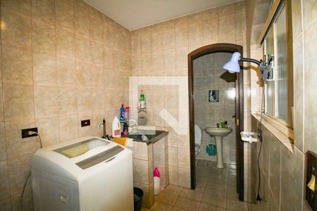 Casa à venda com 600m², 5 quartos e 5 vagas Casa à venda com 600m², 5 quartos e 5 vagasLavanderia