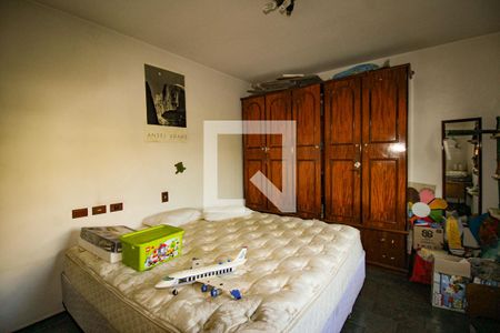 Casa à venda com 600m², 5 quartos e 5 vagas Casa à venda com 600m², 5 quartos e 5 vagasQuarto 3 - Suíte