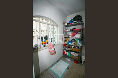 Casa à venda com 600m², 5 quartos e 5 vagas Casa à venda com 600m², 5 quartos e 5 vagasQuarto de Serviço