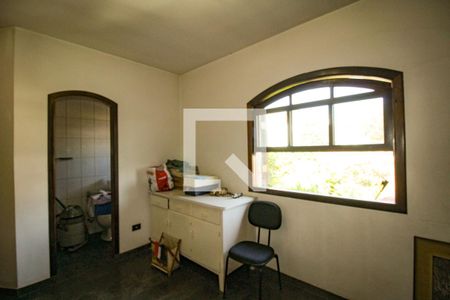 Casa à venda com 600m², 5 quartos e 5 vagas Casa à venda com 600m², 5 quartos e 5 vagasQuarto 4 - Suíte