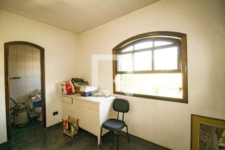 Casa à venda com 600m², 5 quartos e 5 vagas Casa à venda com 600m², 5 quartos e 5 vagasQuarto 4 - Suíte