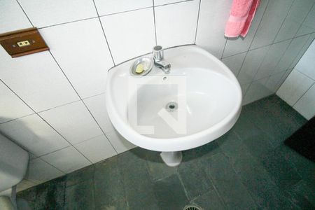 Casa à venda com 600m², 5 quartos e 5 vagas Casa à venda com 600m², 5 quartos e 5 vagasLavabo