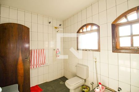 Casa à venda com 600m², 5 quartos e 5 vagas Casa à venda com 600m², 5 quartos e 5 vagasBanheiro da Suíte 1