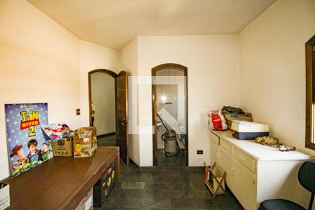 Casa à venda com 600m², 5 quartos e 5 vagas Casa à venda com 600m², 5 quartos e 5 vagasQuarto 4 - Suíte