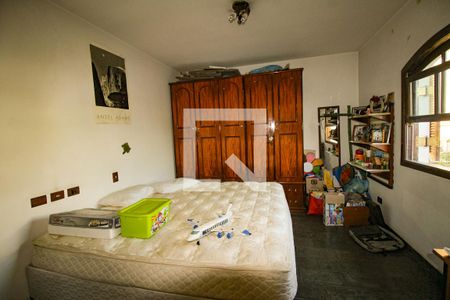 Casa à venda com 600m², 5 quartos e 5 vagas Casa à venda com 600m², 5 quartos e 5 vagasQuarto 3 - Suíte