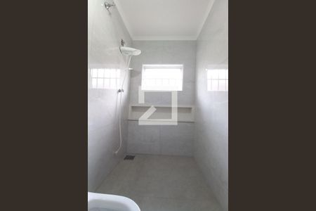 Casa à venda com 180m², 3 quartos e 3 vagas Casa à venda com 180m², 3 quartos e 3 vagasBanheiro da Suíte