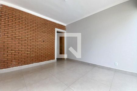 Casa à venda com 180m², 3 quartos e 3 vagas Casa à venda com 180m², 3 quartos e 3 vagasGaragem