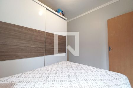 Casa à venda com 180m², 3 quartos e 3 vagas Casa à venda com 180m², 3 quartos e 3 vagasQuarto 2