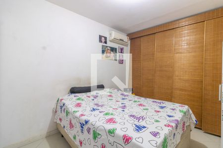 Apartamento à venda com 81m², 3 quartos e 1 vagaQuarto 1