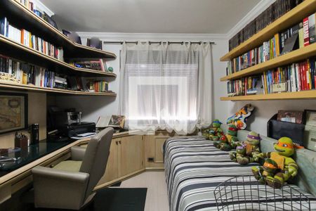 Apartamento à venda com 242m², 5 quartos e 4 vagas Apartamento à venda com 242m², 5 quartos e 4 vagasQuarto 4