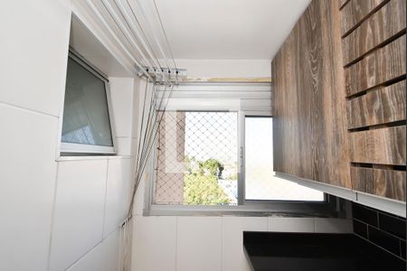Apartamento à venda com 66m², 3 quartos e 1 vaga Apartamento à venda com 66m², 3 quartos e 1 vagaLavanderia