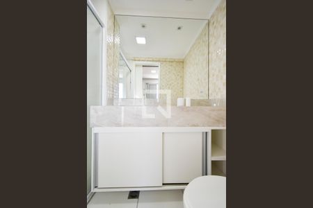 Apartamento à venda com 66m², 3 quartos e 1 vaga Apartamento à venda com 66m², 3 quartos e 1 vagaBanheiro da Suíte