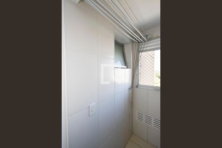 Apartamento à venda com 66m², 3 quartos e 1 vaga Apartamento à venda com 66m², 3 quartos e 1 vagaLavanderia