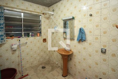 Casa à venda com 208m², 2 quartos e 2 vagasBanheiro