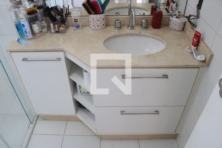 Apartamento à venda com 109m², 3 quartos e 2 vagasBanheiro da Suíte 1