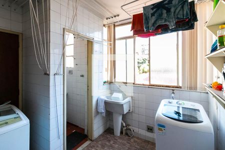 Apartamento à venda com 90m², 3 quartos e 1 vaga Apartamento à venda com 90m², 3 quartos e 1 vagaCozinha e Área de Serviço