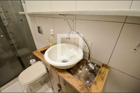 Casa de condomínio à venda com 60m², 1 quarto e 2 vagas Casa de condomínio à venda com 60m², 1 quarto e 2 vagasBanheiro