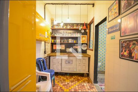 Casa de condomínio à venda com 60m², 1 quarto e 2 vagas Casa de condomínio à venda com 60m², 1 quarto e 2 vagasCopa