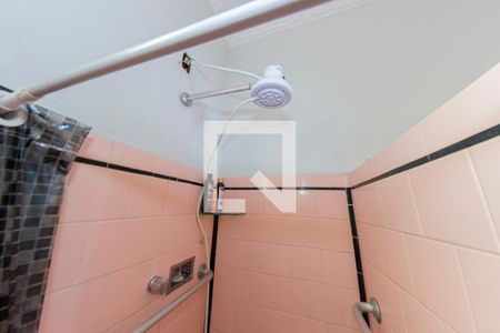 Casa à venda com 319m², 4 quartos e 3 vagas Casa à venda com 319m², 4 quartos e 3 vagasBanheiro