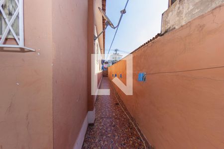 Casa à venda com 319m², 4 quartos e 3 vagas Casa à venda com 319m², 4 quartos e 3 vagasQuintal